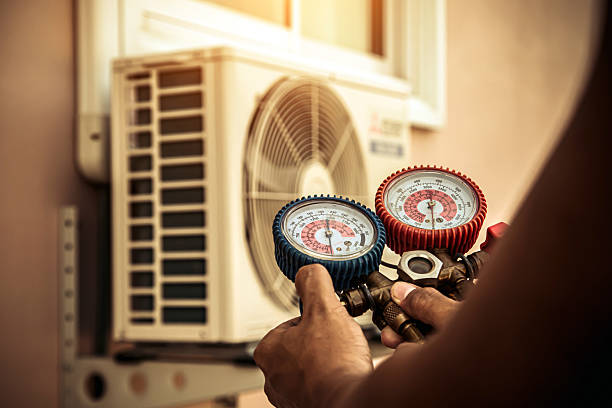 Professional Hvac technician working in Pilot Mountain, NC